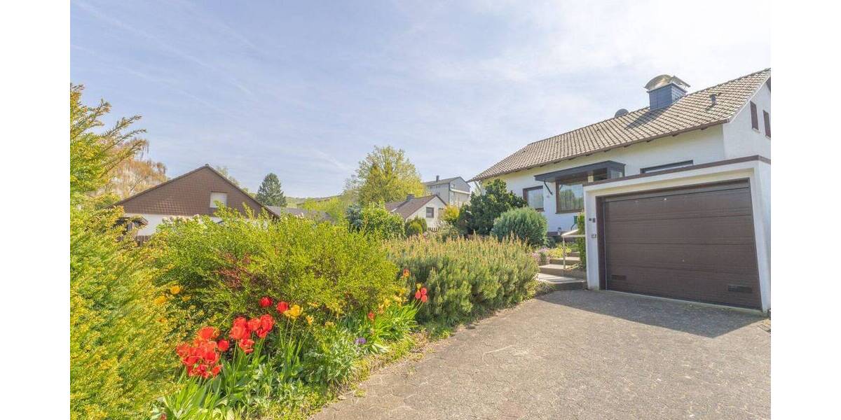 Einfamilienhaus Menden Mitte - 5 Zimmer, 122 m&sup2;, 215.000&euro; | Angebot:26486387