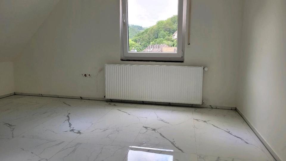 Dachgeschoßwohnung Altena - 2 Zimmer, 369&euro; | Angebot:22898136