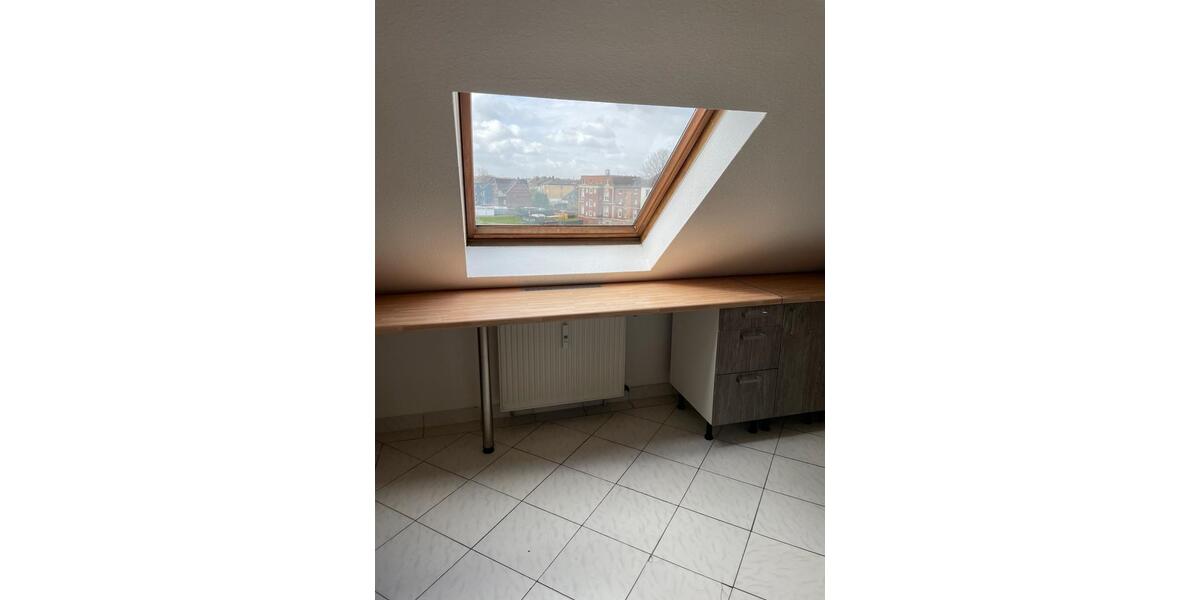 Dachgeschoßwohnung Bochum Bochum-Südwest - 4 Zimmer, 70 m&sup2;, 750&euro; | Angebot:25999469