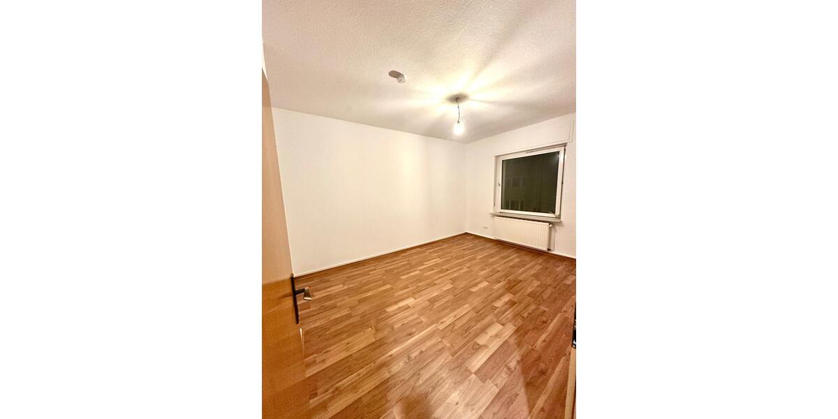 Etagenwohnung Lüdenscheid Othlinghausen - 5 Zimmer, 120 m&sup2;, 800&euro; | Angebot:26096495