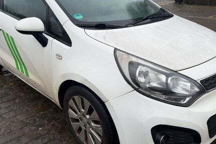 Kia Rio 206.000 km 1.900 &euro; wuppertal 42285