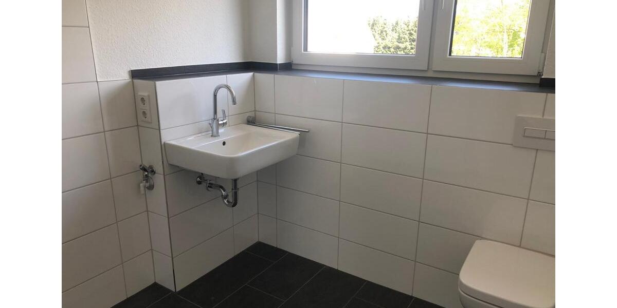 Etagenwohnung Radevormwald - 3 Zimmer, 81 m&sup2;, 810&euro; | Angebot:25960291