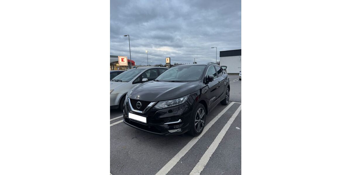 Nissan Qashqai 86.000 km 15.300 &euro; Bochum 44805