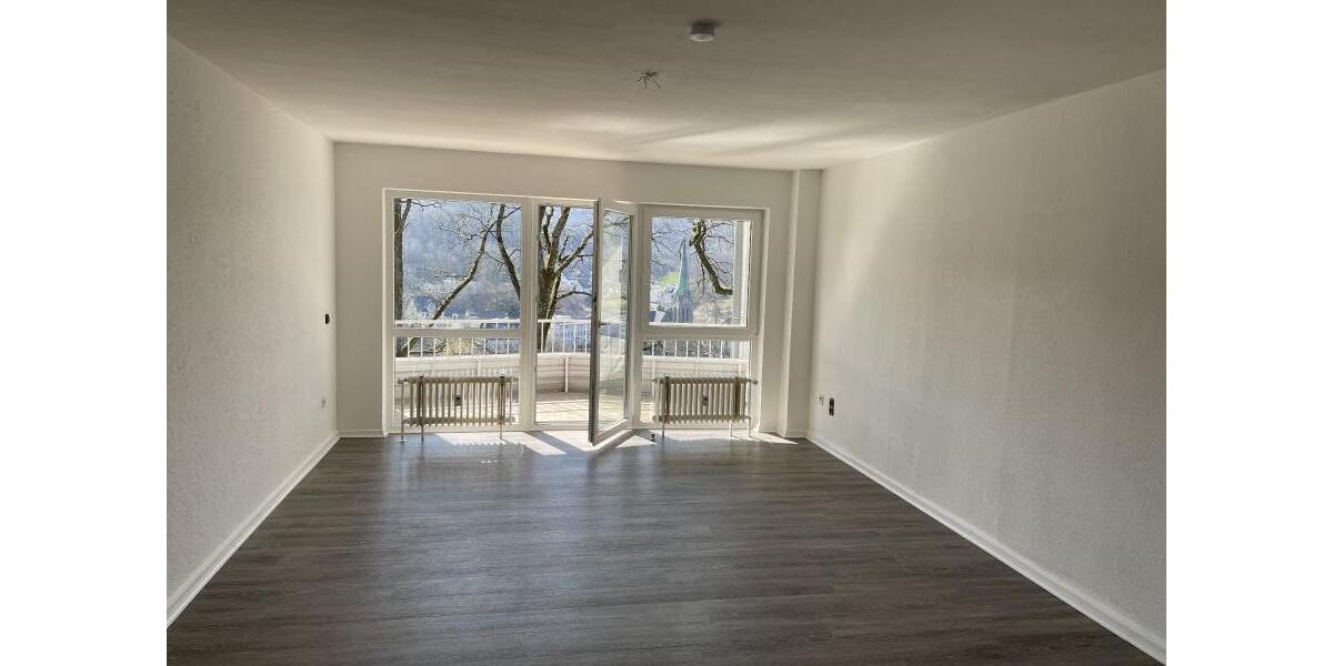 3 Zimmer, Kü, Bad, Gä-WC, Loggia, Sauna zw. Halver - Lüdenscheid - Etagenwohnung Lüdenscheid Brügge | Angebot:26063661