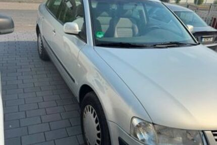 VW Passat 87.700 km 2.200 &euro; Wuppertal 42111