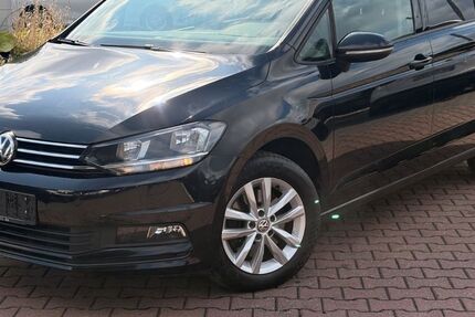 VW Touran 146.760 km 16.970 &euro; Lünen 44536