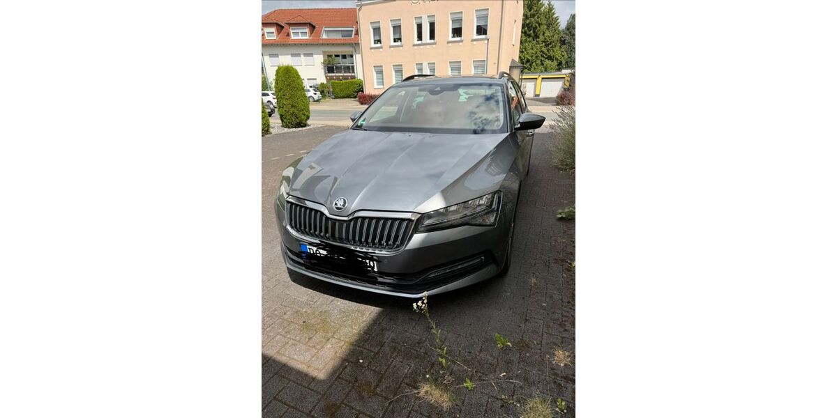 Skoda Superb 65.000 km 21.700 &euro; Holzwickede 59439