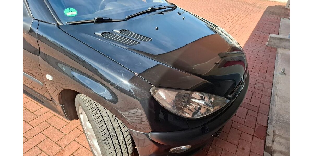 Peugeot 206 114.000 km 2.600 &euro; Herne 44627