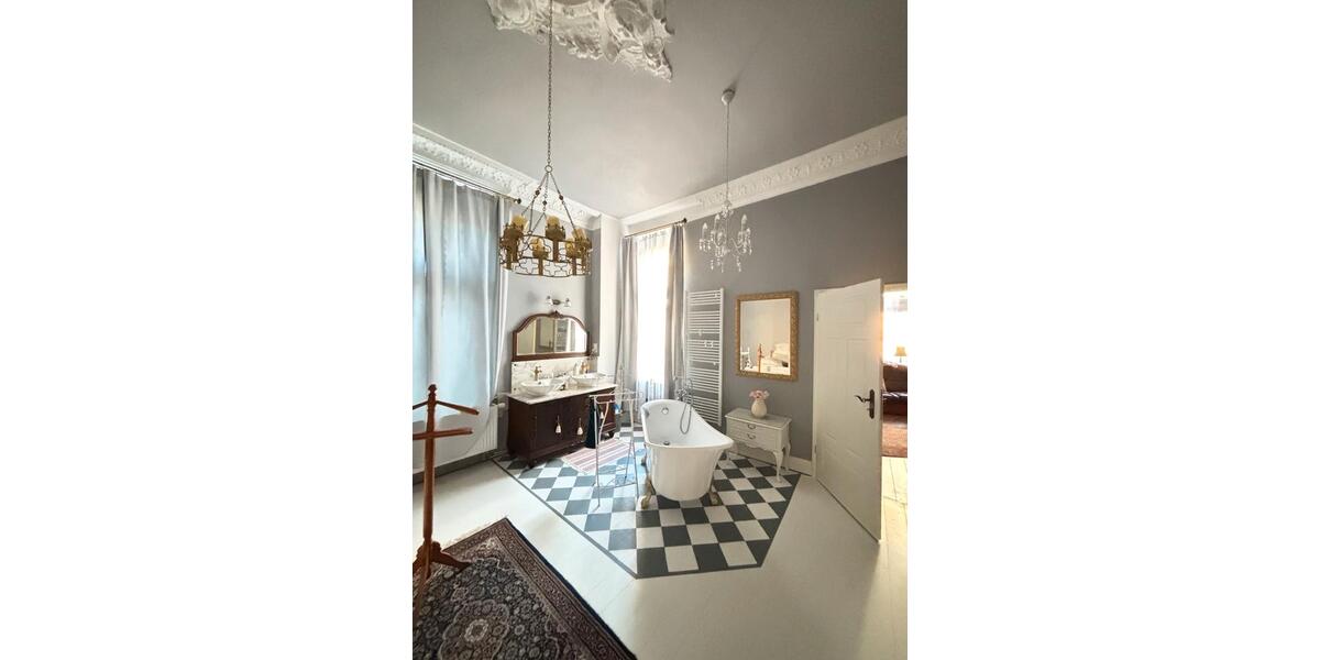 Einfamilienhaus Altena - 10 Zimmer, 272 m&sup2;, 336.000&euro; | Angebot:23673792