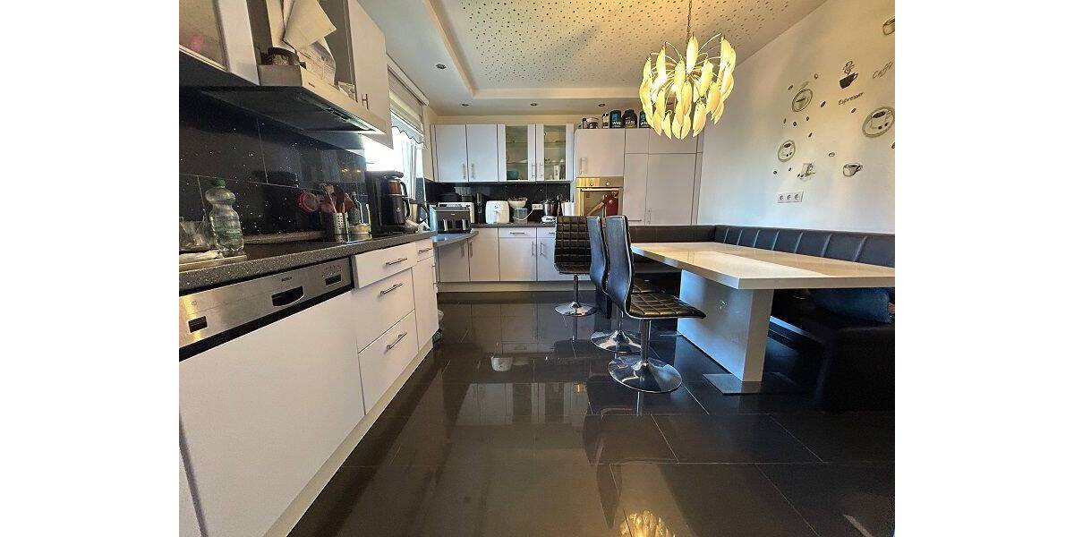 Reihenhaus Lüdenscheid - 3 Zimmer, 90 m&sup2;, 215.000&euro; | Angebot:26740325