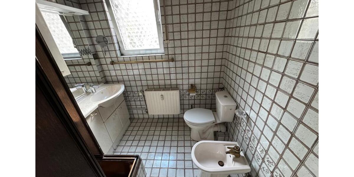 Erdgeschoßwohnung Dortmund - 6 Zimmer, 160 m&sup2;, 1.760&euro; | Angebot:25979667