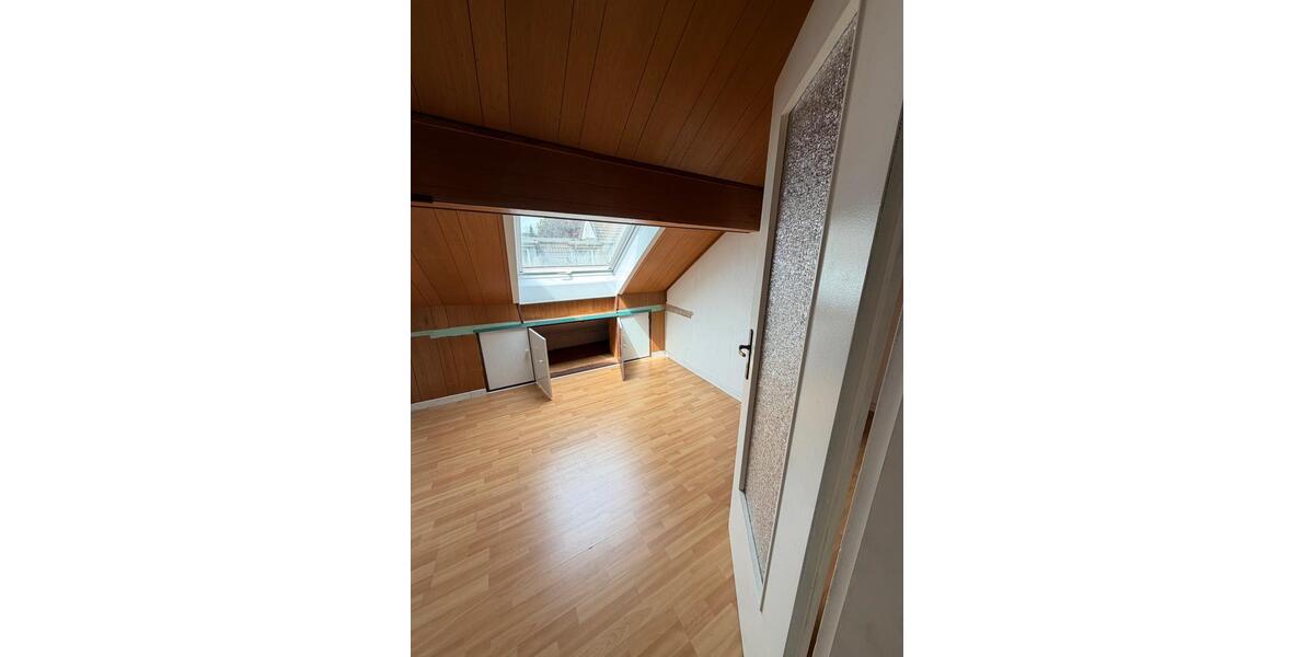 Etagenwohnung Wuppertal - 5 Zimmer, 115 m&sup2;, 970&euro; | Angebot:26678019