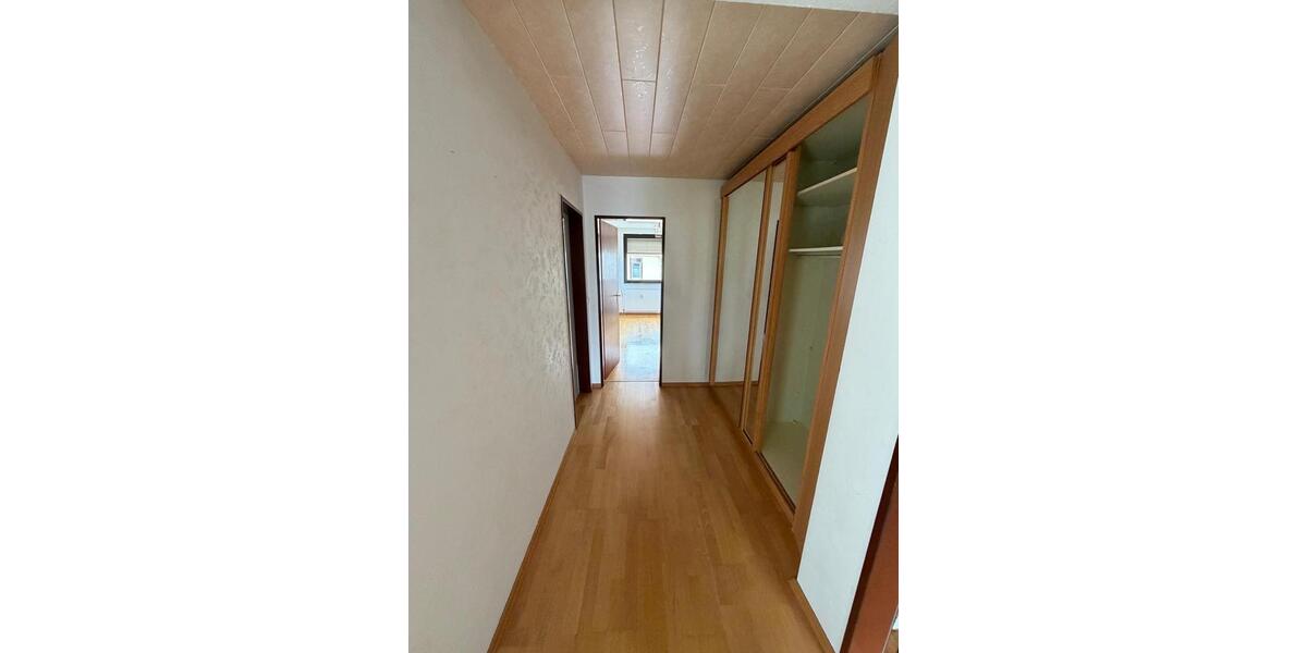 Dachgeschoßwohnung Lüdenscheid - 3.5 Zimmer, 86 m&sup2;, 700&euro; | Angebot:26699637