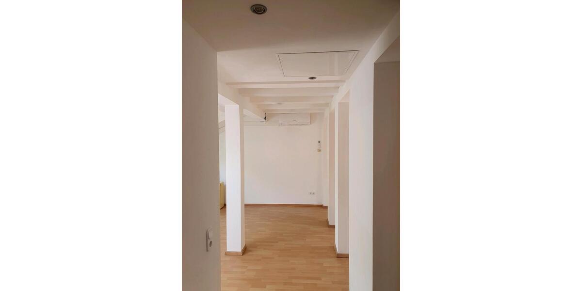 Dachgeschoßwohnung Remscheid Remscheid-Süd - 4 Zimmer, 80 m&sup2;, 595&euro; | Angebot:26639577