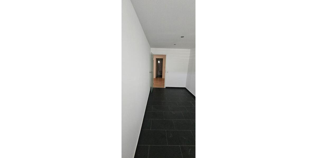 Erdgeschoßwohnung Iserlohn Letmathe - 4 Zimmer, 110 m&sup2;, 1.450&euro; | Angebot:26126053