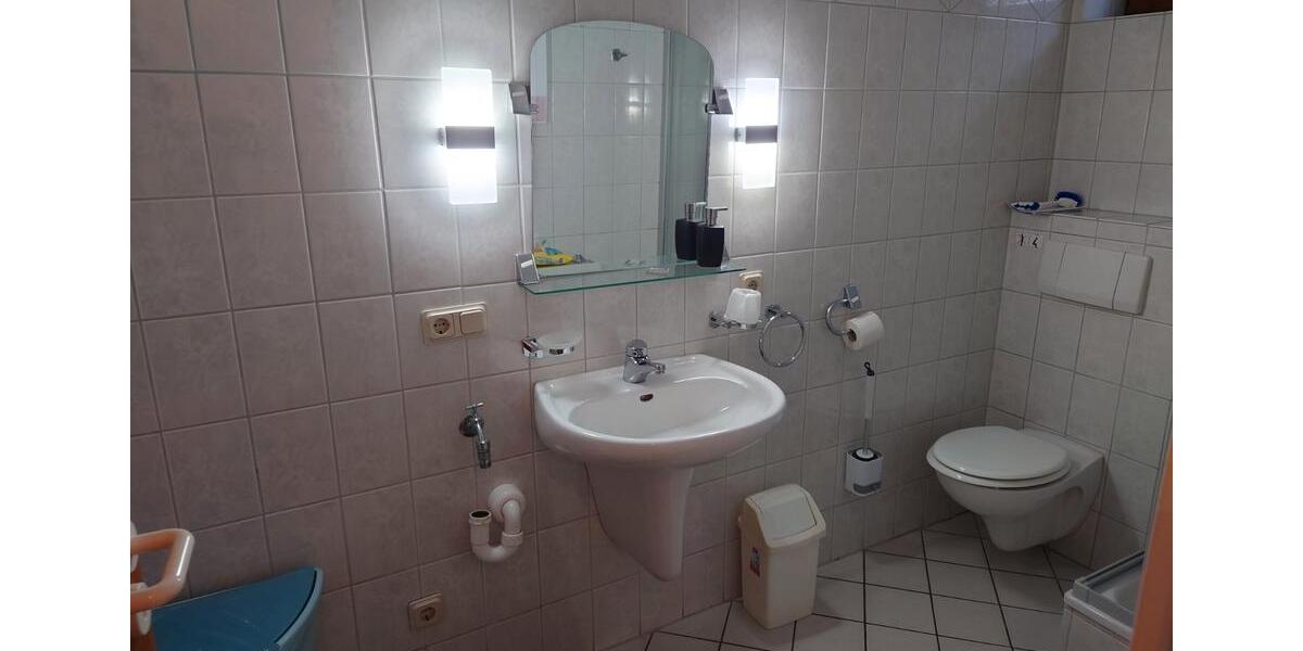 Etagenwohnung Wuppertal Gemarkung Ronsdorf - 1 Zimmer, 38 m&sup2;, 585&euro; | Angebot:27541871