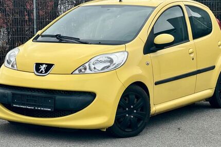 Peugeot 107 130.452 km 3.799 &euro; Wuppertal 42389