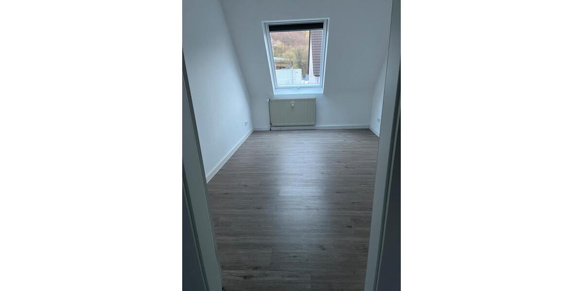 Dachgeschoßwohnung Iserlohn Letmathe - 3 Zimmer, 58 m&sup2;, 432&euro; | Angebot:25654703
