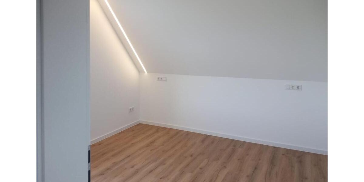 Dachgeschoßwohnung Schwerte - 3 Zimmer, 44 m&sup2;, 550&euro; | Angebot:25590121