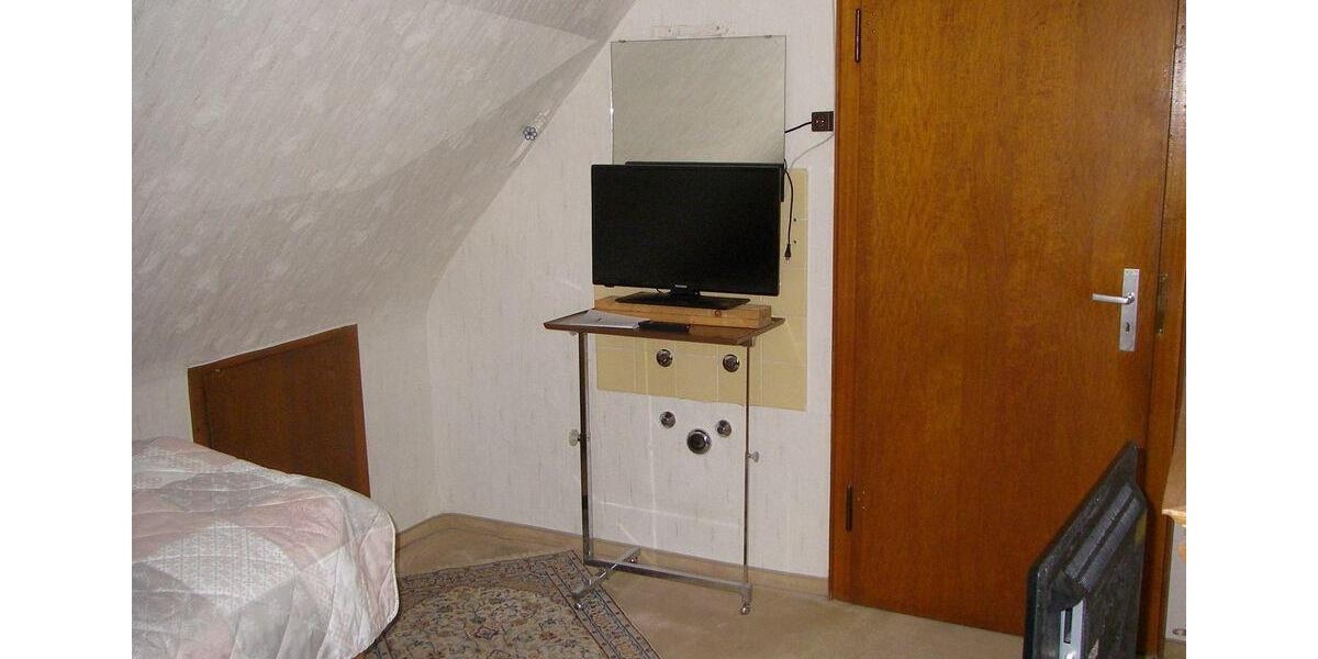 Dachgeschoßwohnung Wuppertal Gemarkung Langerfeld - 3 Zimmer, 85 m&sup2;, 665&euro; | Angebot:27586978