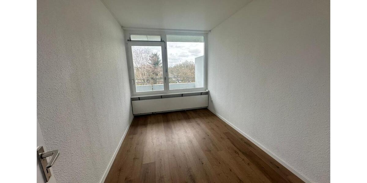 Etagenwohnung Wuppertal Elberfeld - 3 Zimmer, 78 m&sup2;, 702&euro; | Angebot:25391579