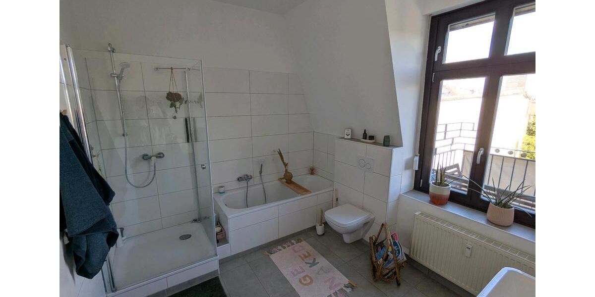 Dachgeschoßwohnung Wuppertal Gemarkung Langerfeld - 3 Zimmer, 104 m&sup2;, 290.000&euro; | Angebot:26754353