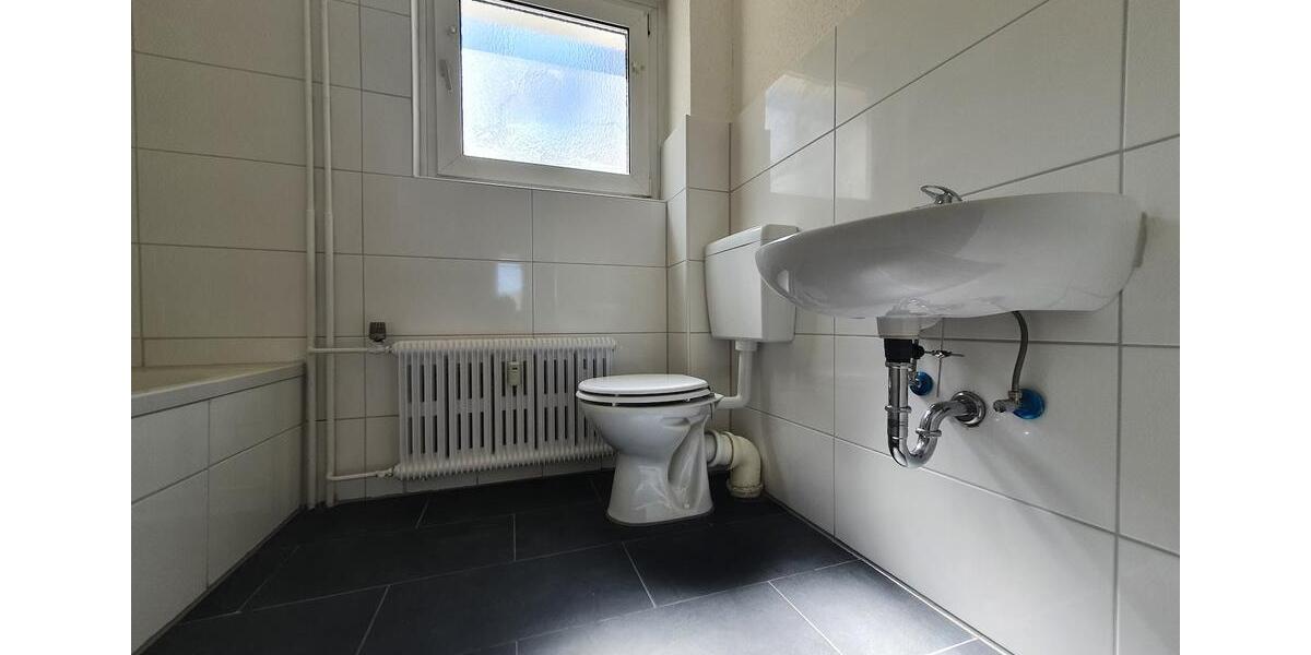 Erdgeschoßwohnung Werdohl - 3 Zimmer, 63 m&sup2;, 363&euro; | Angebot:25570079