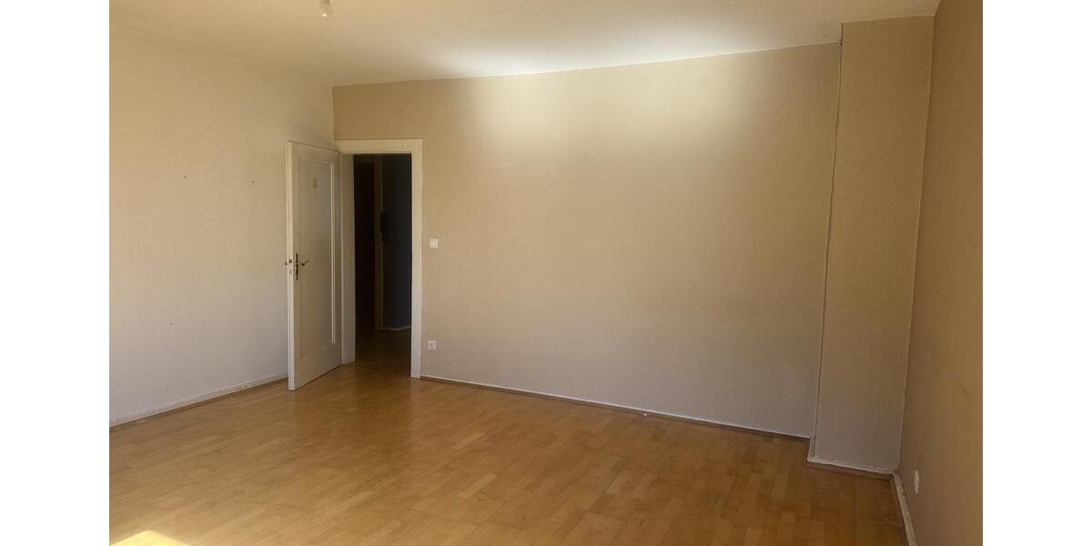 Etagenwohnung Wuppertal Gemarkung Langerfeld - 4 Zimmer, 107 m&sup2;, 250&euro; | Angebot:26545796