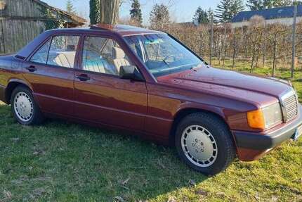 Mercedes-Benz 190 223.900 km 6.950 &euro; Bochum 44894