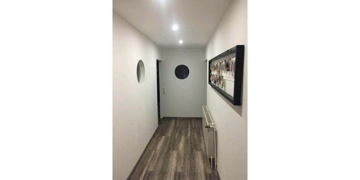 Erdgeschoßwohnung Schwelm - 3 Zimmer, 158 m&sup2;, 1.399&euro; | Angebot:26577492