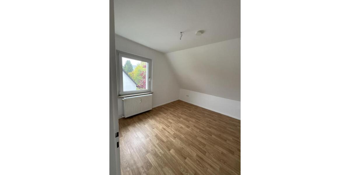 Dachgeschoßwohnung Herscheid - 2 Zimmer, 39 m&sup2;, 329&euro; | Angebot:22991669