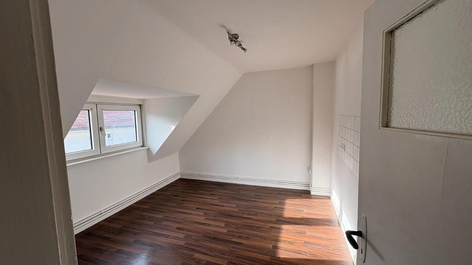 Dachgeschoßwohnung Lünen Alstedde - 2 Zimmer, 46 m&sup2;, 385&euro; | Angebot:26645597