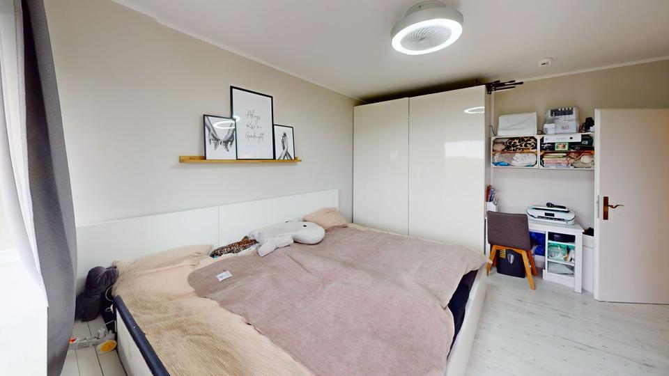 Etagenwohnung Velbert - 4.5 Zimmer, 94 m&sup2;, 1.630&euro; | Angebot:25935290