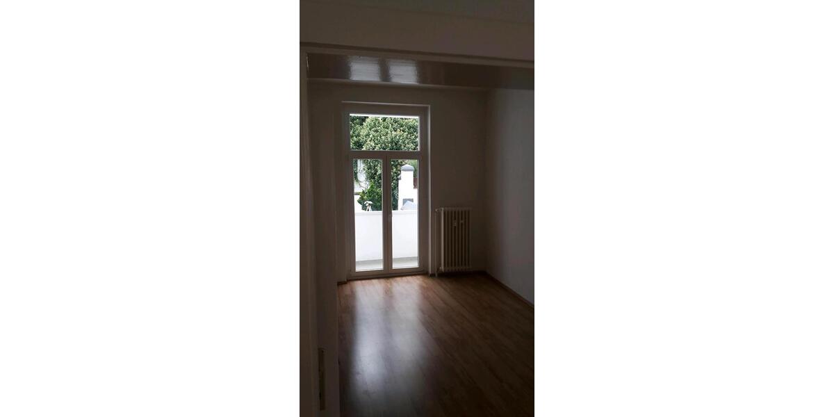 Etagenwohnung Wuppertal Elberfeld - 1 Zimmer, 75 m&sup2;, 850&euro; | Angebot:25790453