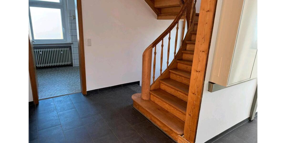 Einfamilienhaus Lüdenscheid - 5 Zimmer, 170 m&sup2;, 1.400&euro; | Angebot:26340231