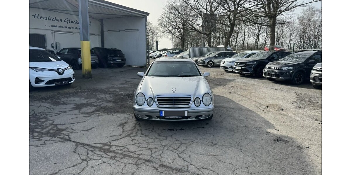 Mercedes-Benz CLK 230 247.000 km 2.000 &euro; Wuppertal 42275