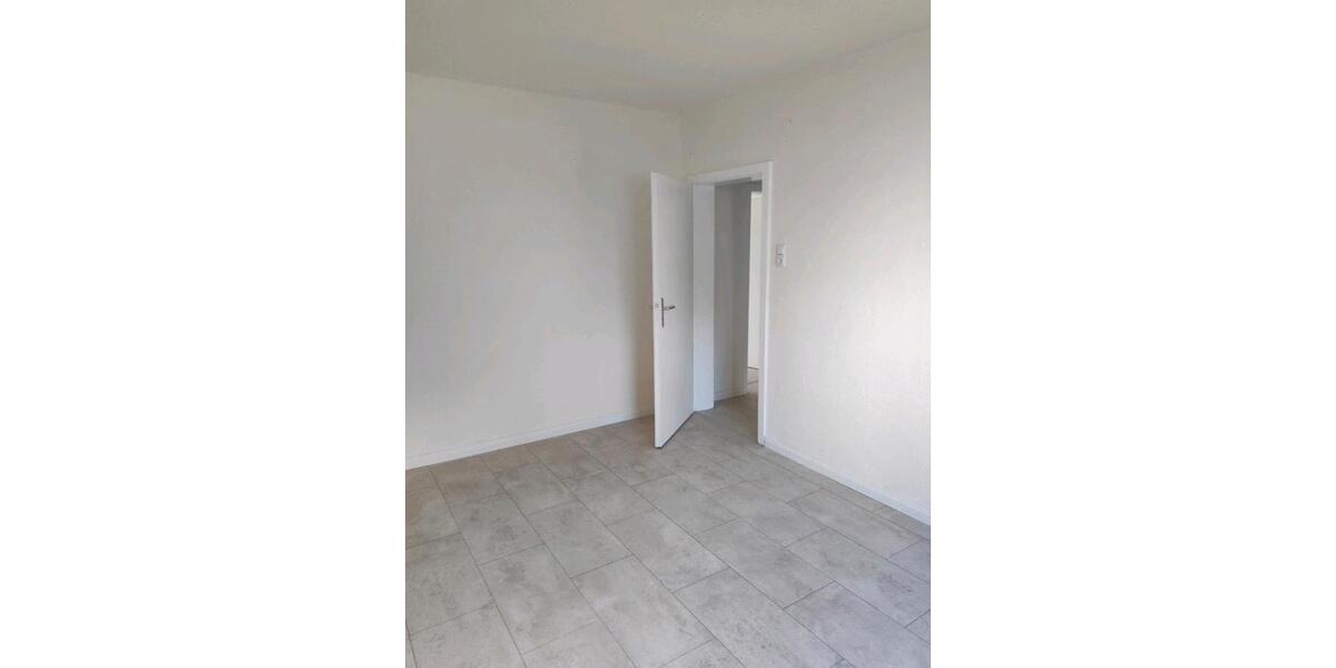 Hochparterre Lüdenscheid Staberg - 3 Zimmer, 67 m&sup2;, 580&euro; | Angebot:27550592