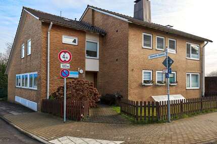 Haus Remscheid Reinshagen - 8 Zimmer, 688 m&sup2;, 520.000&euro; | Angebot:24973270