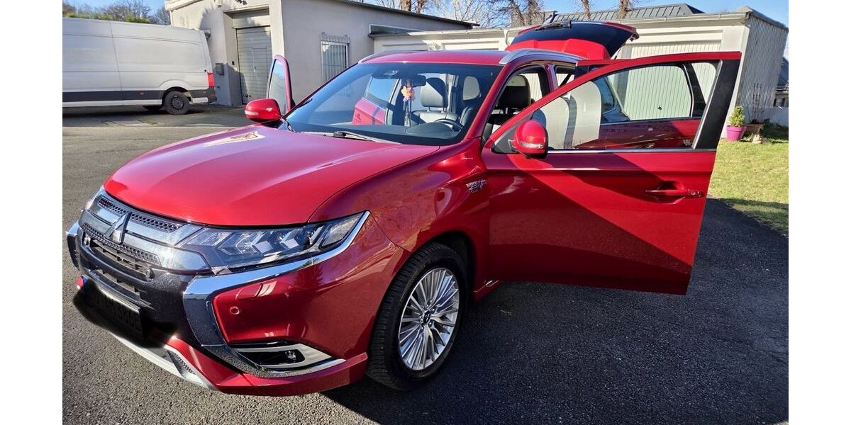 Mitsubishi Outlander 123.464 km 18.000 &euro; Dortmund 44328