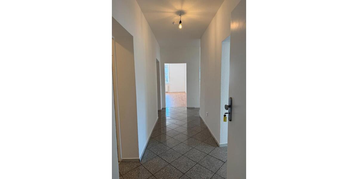 Erdgeschoßwohnung Altena - 4 Zimmer, 106 m&sup2;, 690&euro; | Angebot:25994255