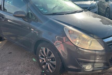 Opel Corsa 145.000 km 1.990 &euro; Wuppertal 42329