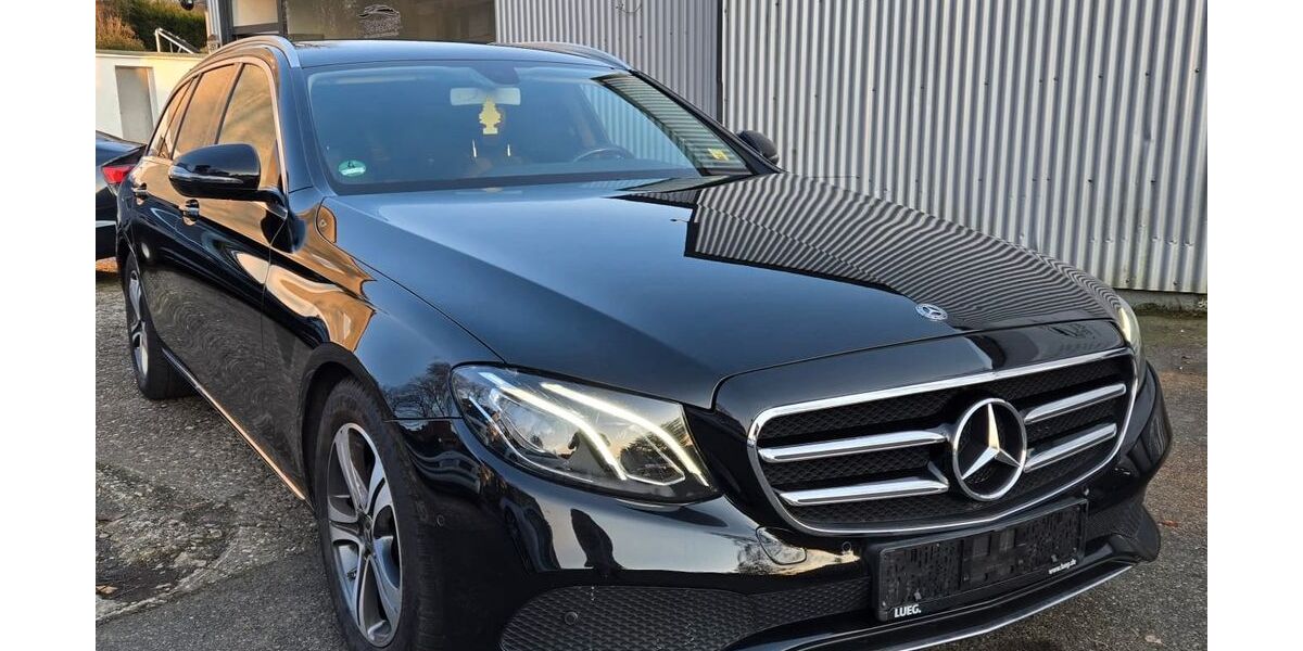 Mercedes-Benz E 200 117.500 km 19.490 &euro; Remscheid 42859