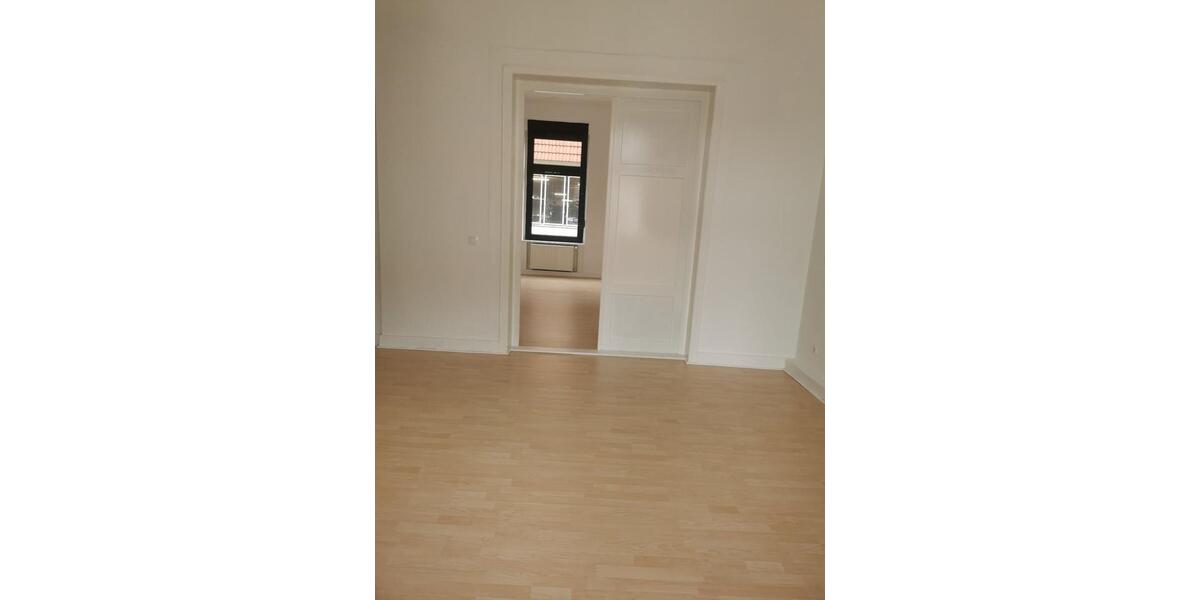 Etagenwohnung Iserlohn - 5 Zimmer, 160 m&sup2;, 990&euro; | Angebot:25852011