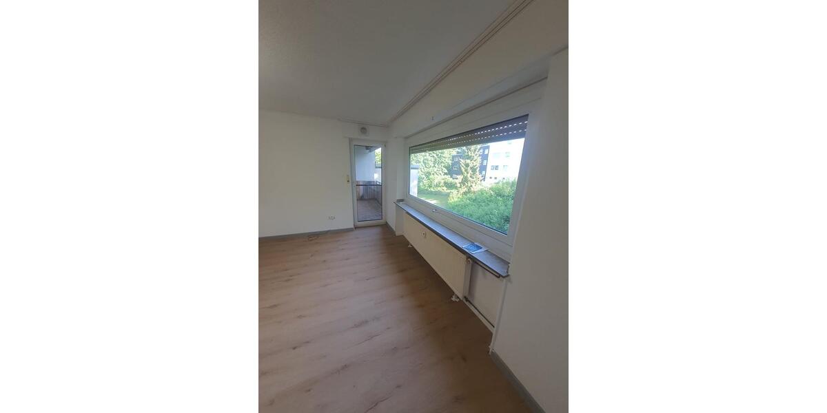 Etagenwohnung Lüdenscheid - 4 Zimmer, 90 m&sup2;, 150.000&euro; | Angebot:26716093