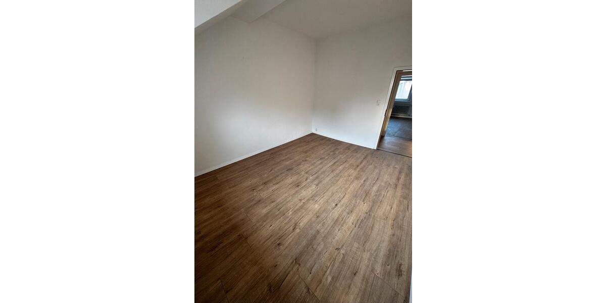 Etagenwohnung Hemer - 3 Zimmer, 90 m&sup2;, 700&euro; | Angebot:26405921