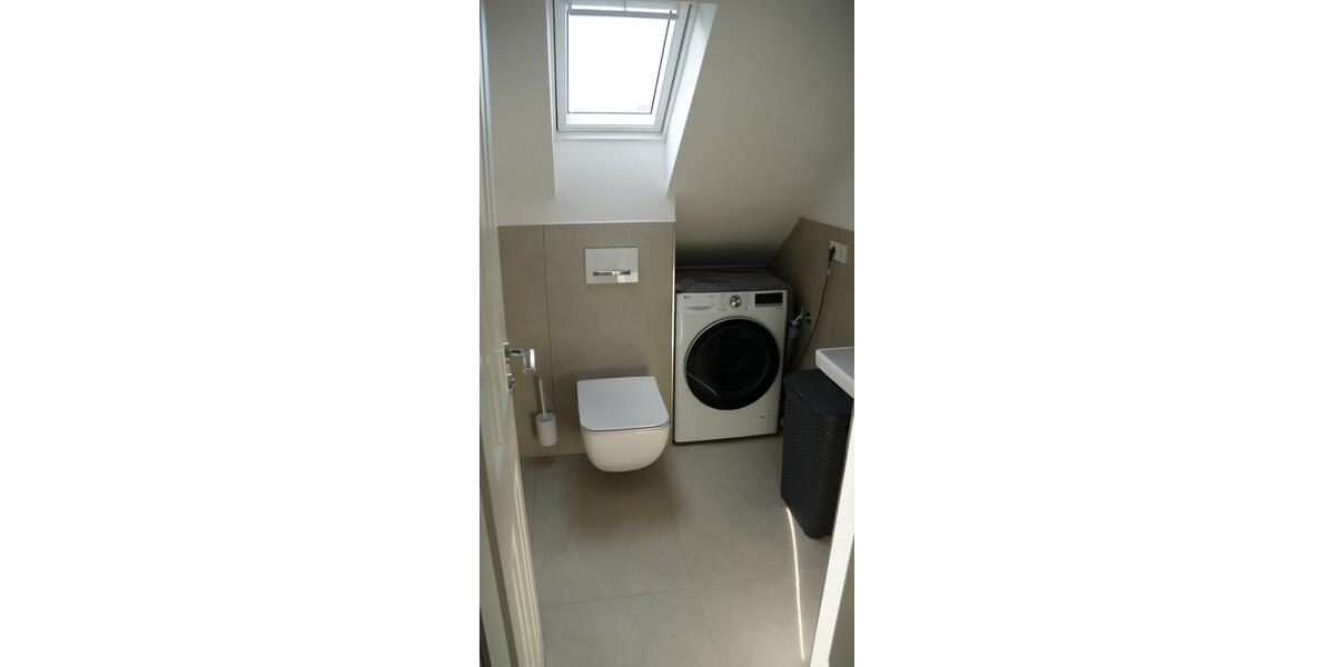 Dachgeschoßwohnung Wuppertal Elberfeld - 2 Zimmer, 65 m&sup2;, 1.000&euro; | Angebot:27619499