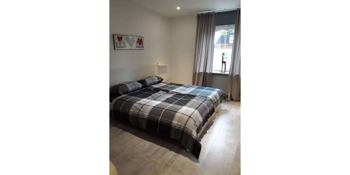 Zimmer Wuppertal Ölberg - 3 Zimmer, 1.200&euro; | Angebot:24985375