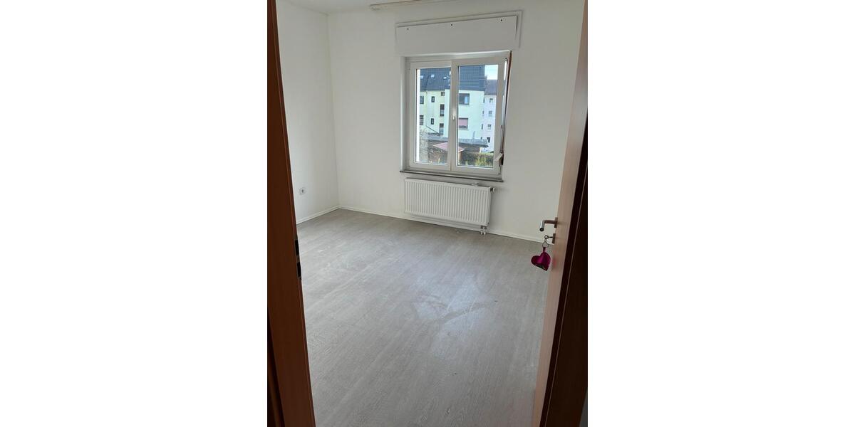 Etagenwohnung Lüdenscheid - 3 Zimmer, 74 m&sup2;, 600&euro; | Angebot:27627066