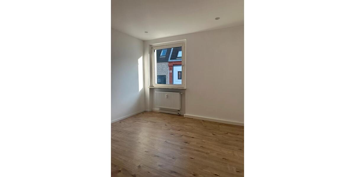 Etagenwohnung Wuppertal Gemarkung Langerfeld - 2 Zimmer, 55 m&sup2;, 550&euro; | Angebot:25423268