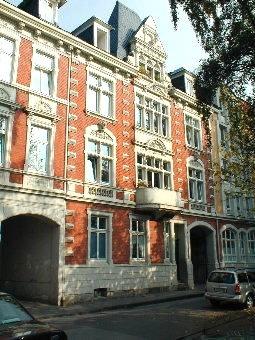 Etagenwohnung Wuppertal Unterbarmen - 4 Zimmer, 111 m&sup2;, 1.333&euro; | Angebot:25991577